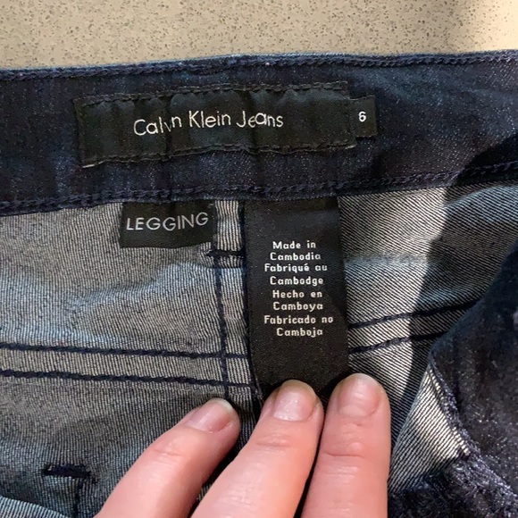 Calvin Klein Jeans Legging Dark Wash EUC - Picture 5 of 14